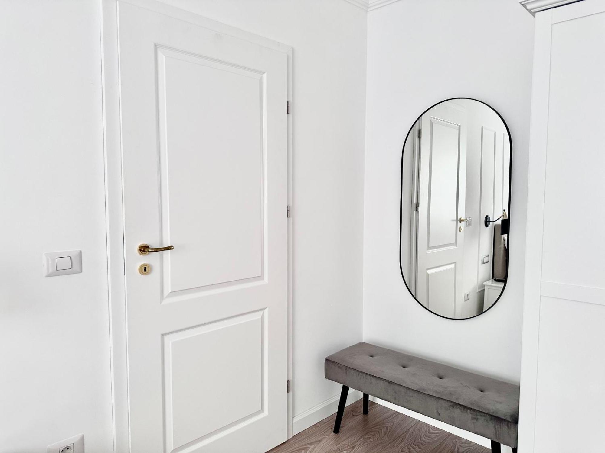 Central Spacious Apartment With Balcony - Alba Carolina Άλμπα Ιούλια Εξωτερικό φωτογραφία